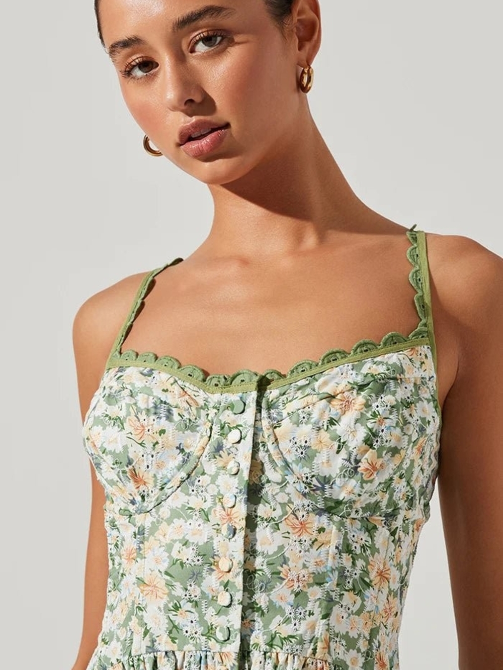 Green Floral Maxi Dress with Lace Trim - Picture 2 of 11